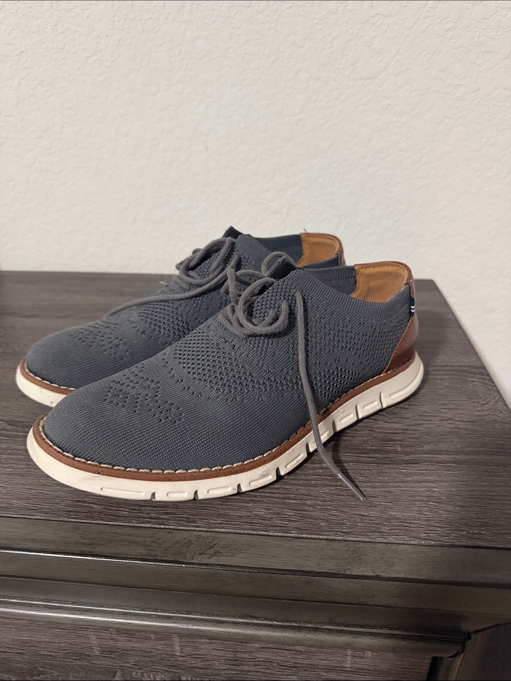 Nautica Charcoal Gray Knit Lace-Up Oxfords with Brown Heel Accent